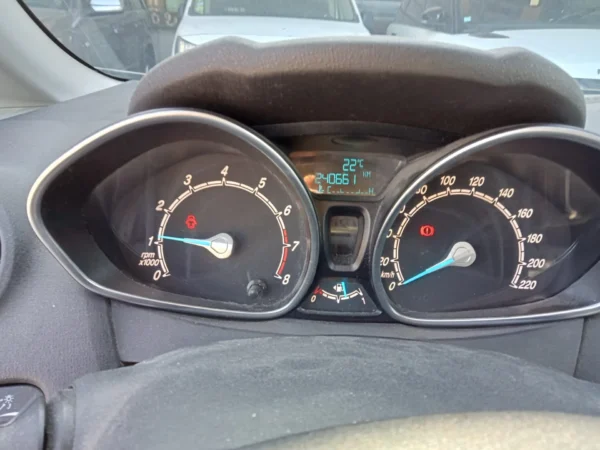 FORD FIESTA Titanium 2013