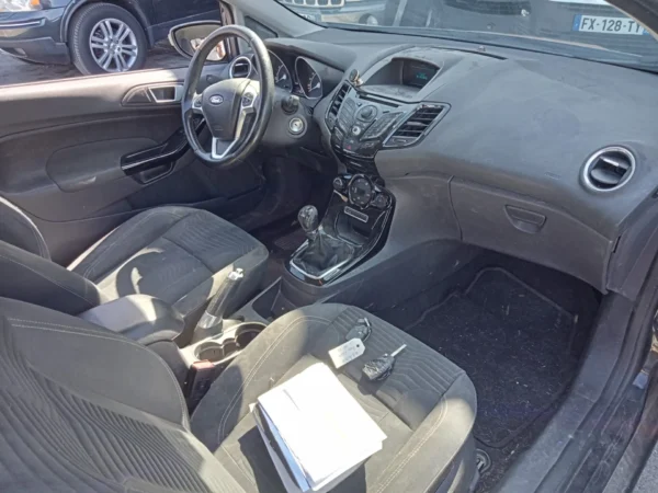 FORD FIESTA Titanium 2013