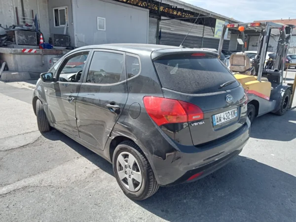 KIA VENGA Style 2010