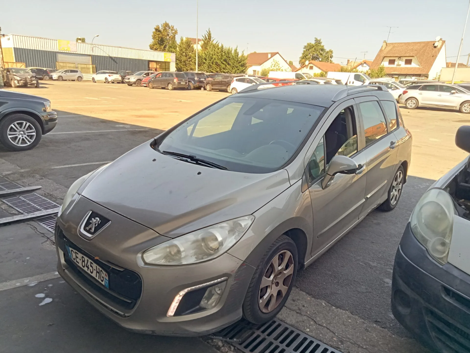 PEUGEOT 308 SW 2012 – Image 2