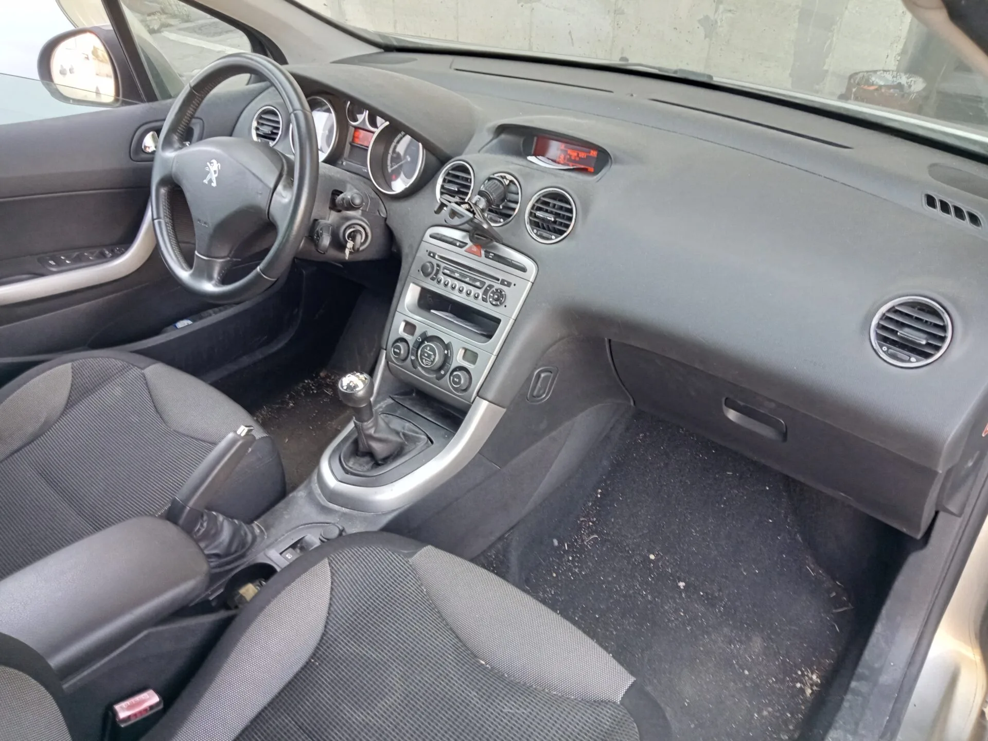 PEUGEOT 308 SW 2012 – Image 5