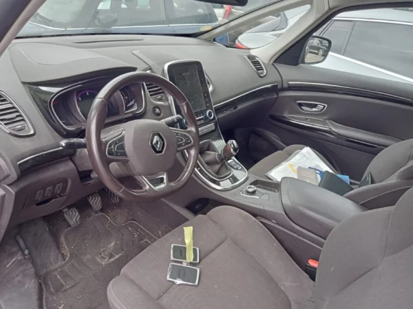 RENAULT ESPACE V Life 2016