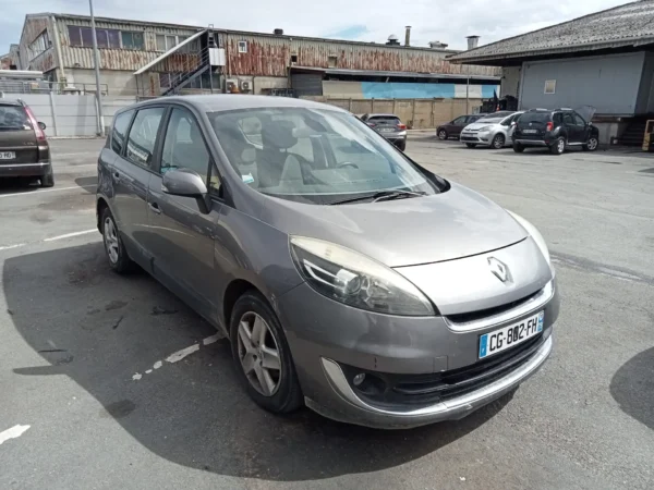 RENAULT GRAND SCENIC III Dynamique EDC 7 pl 2012