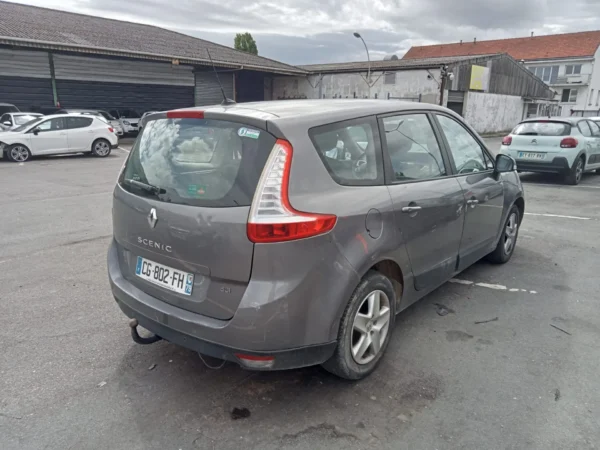RENAULT GRAND SCENIC III Dynamique EDC 7 pl 2012