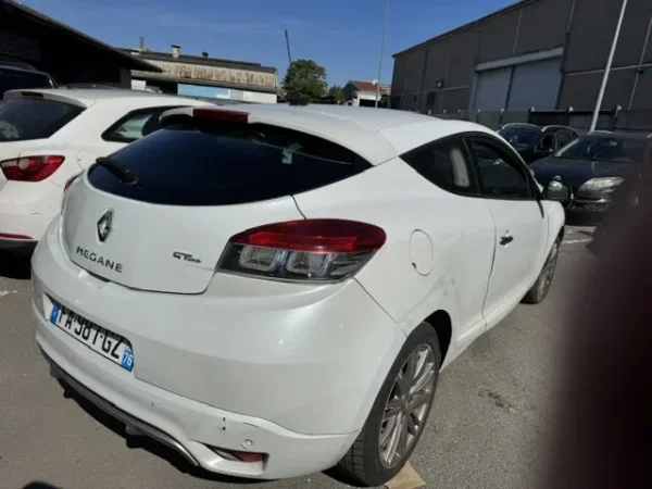 RENAULT MEGANE III COUPE 2011