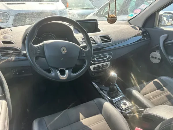 RENAULT MEGANE III BERLINE Bose EDC 2015