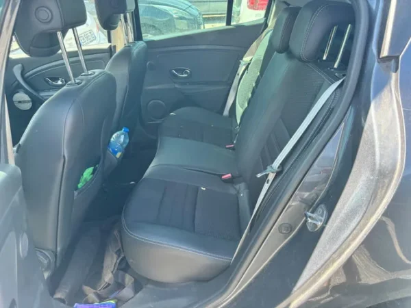 RENAULT MEGANE III BERLINE Bose EDC 2015