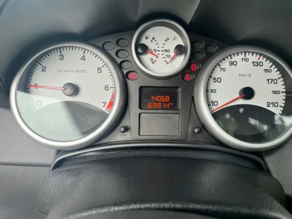 PEUGEOT 207 Urban 2006