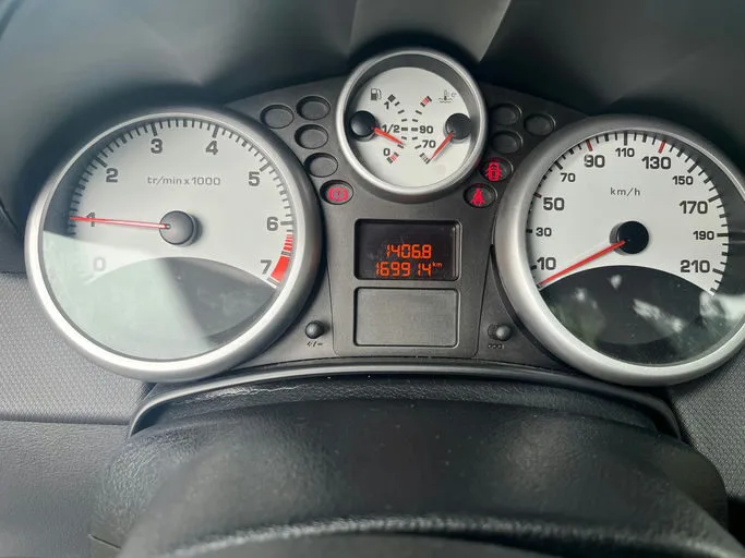 PEUGEOT 207 Urban 2006 – Image 5