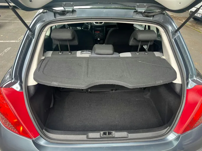 PEUGEOT 207 Urban 2006 – Image 8