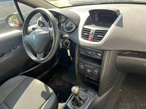 PEUGEOT 207 Active 2010