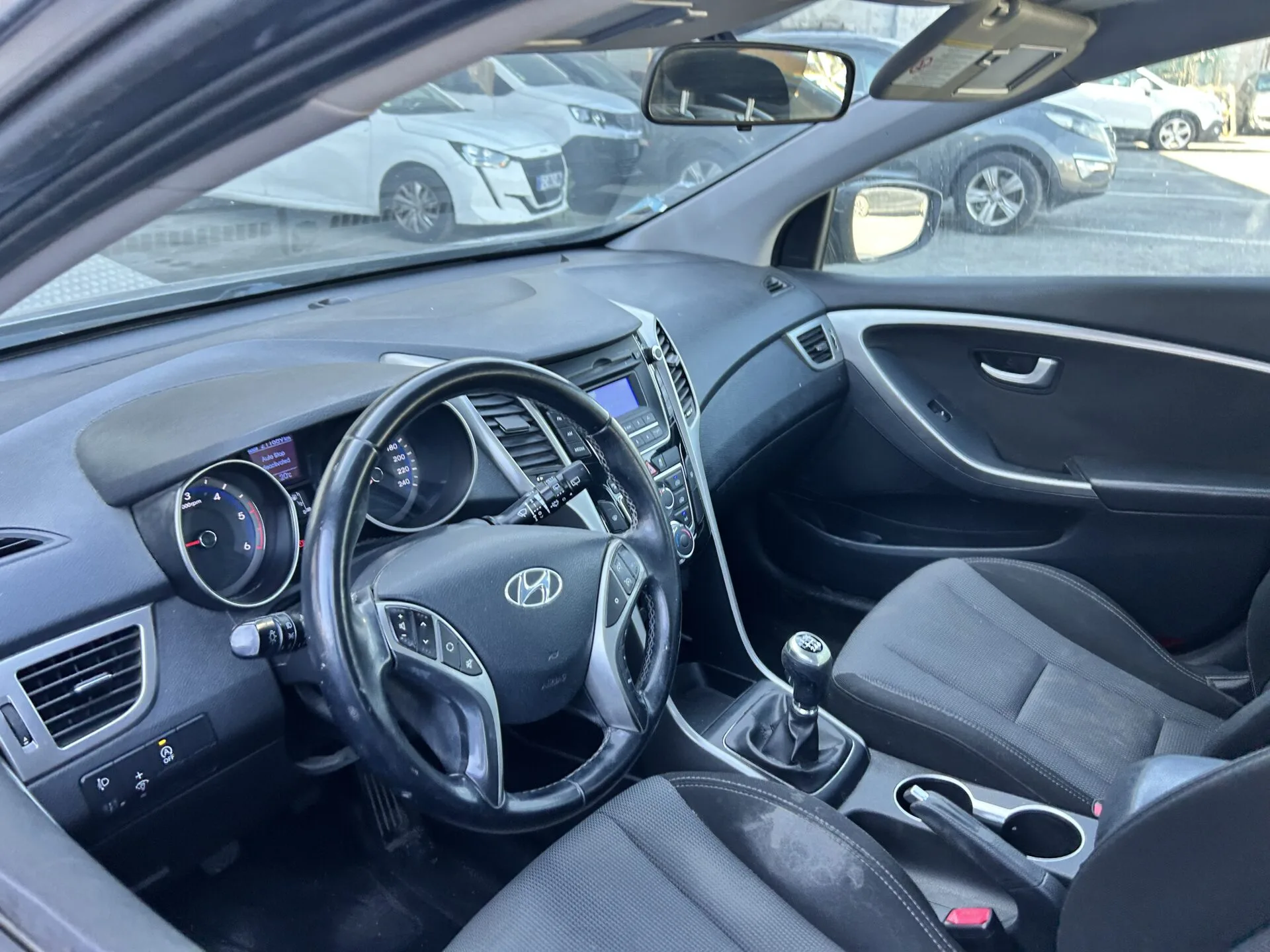 HYUNDAI i30 Pack Inventive 2012 – Image 6