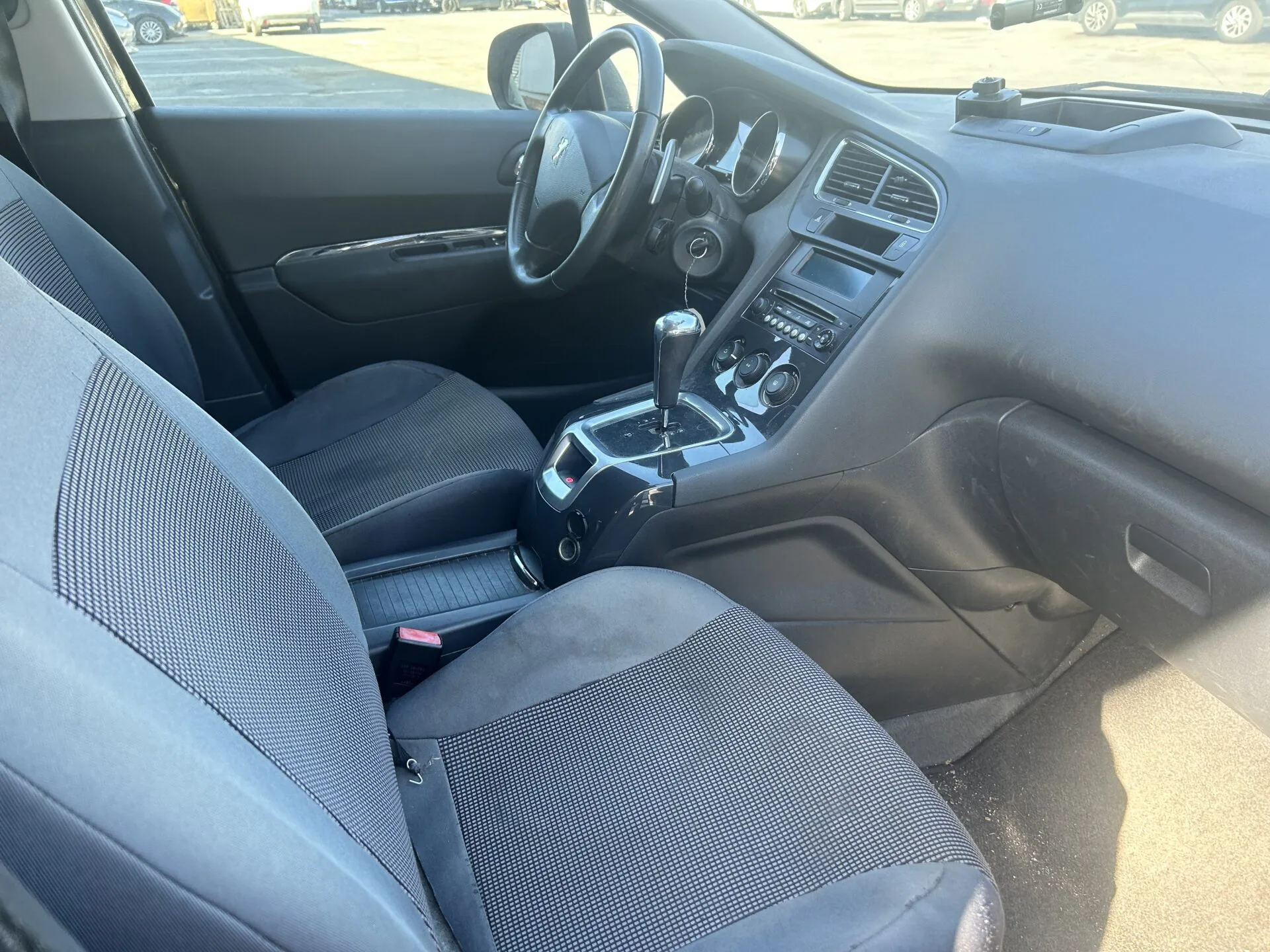 PEUGEOT 5008 2013 – Image 5
