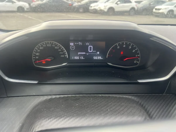 PEUGEOT 208 AFFAIRE 2021
