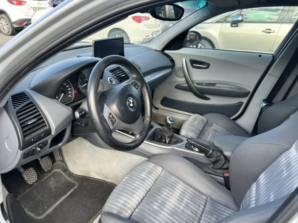 BMW SERIE 1 E87 Sport 2005