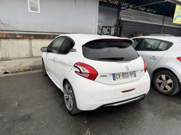 PEUGEOT 208 GTi 2013