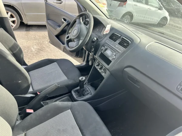 VOLKSWAGEN POLO Trendline 2010