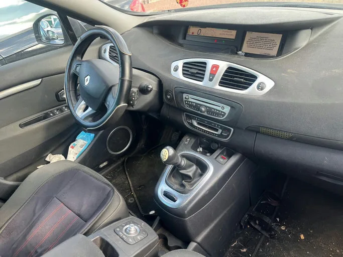 RENAULT SCENIC III Expression 2010 – Image 8