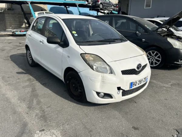 TOYOTA YARIS Lounge 2011