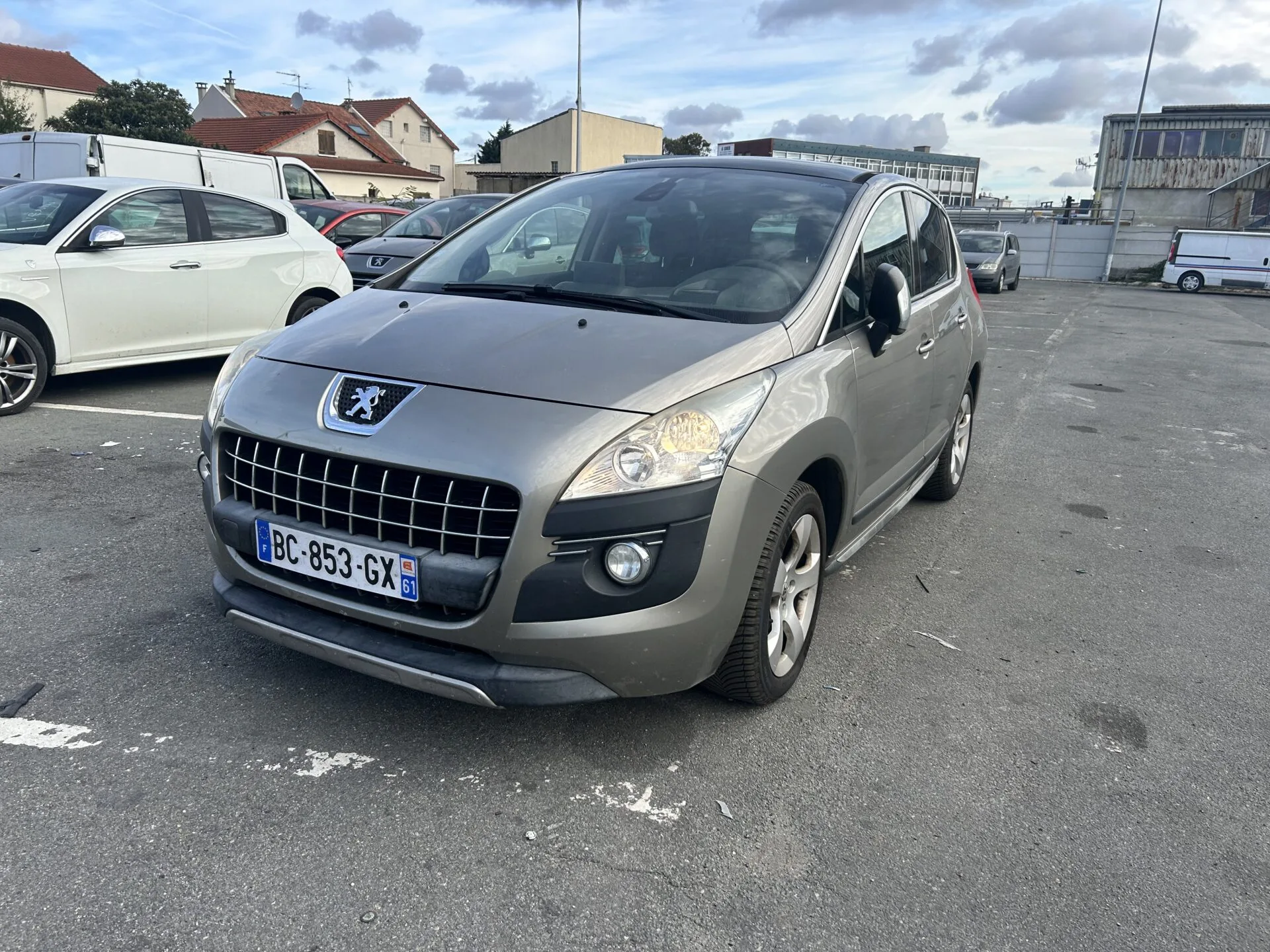 PEUGEOT 3008 Premium 2010 – Image 2