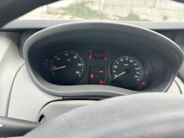 RENAULT TRAFIC FOURGON CONFORT 2012