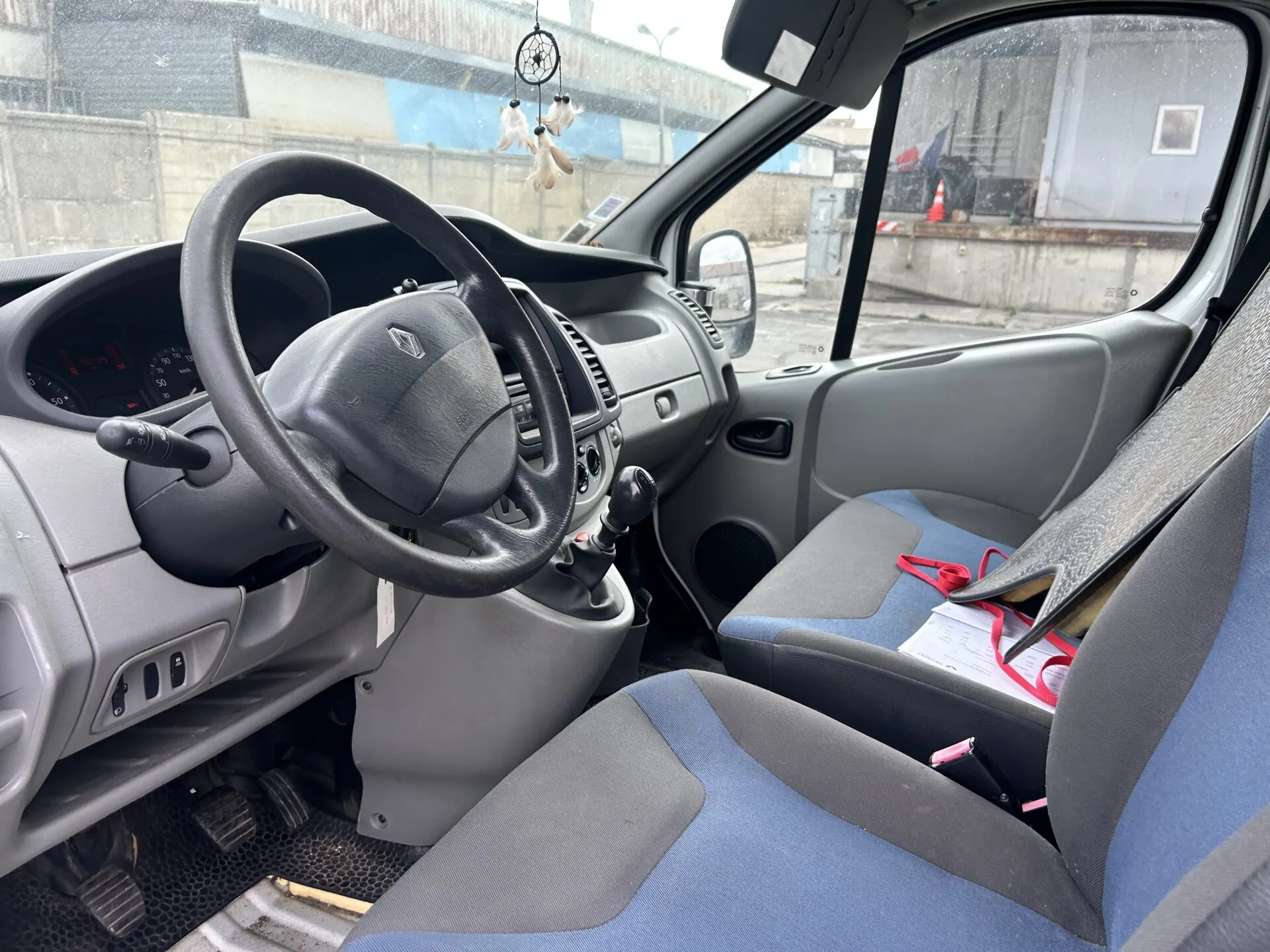 RENAULT TRAFIC FOURGON CONFORT 2012 – Image 5