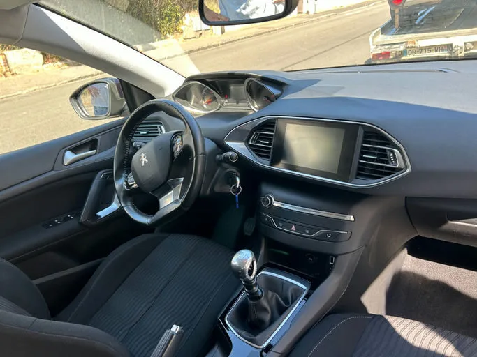 PEUGEOT 3008 Allure 2014 – Image 11