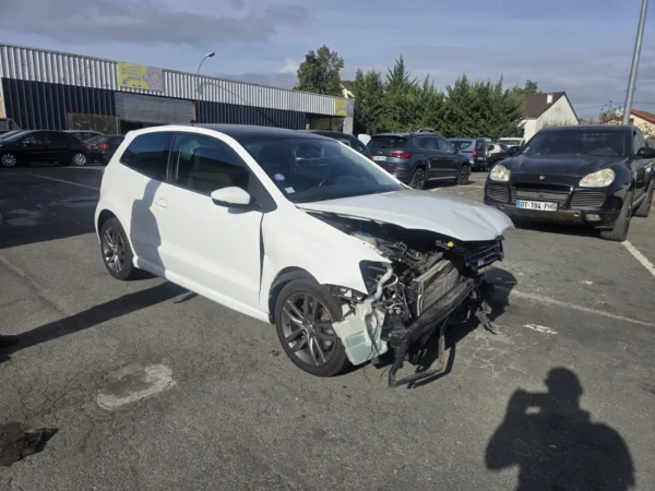 VOLKSWAGEN POLO R-line 2016