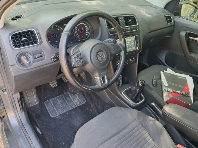 VOLKSWAGEN POLO Série Spéciale Match II 2014 – Image 8