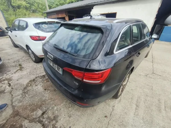 AUDI A4 AVANT Sport 2017