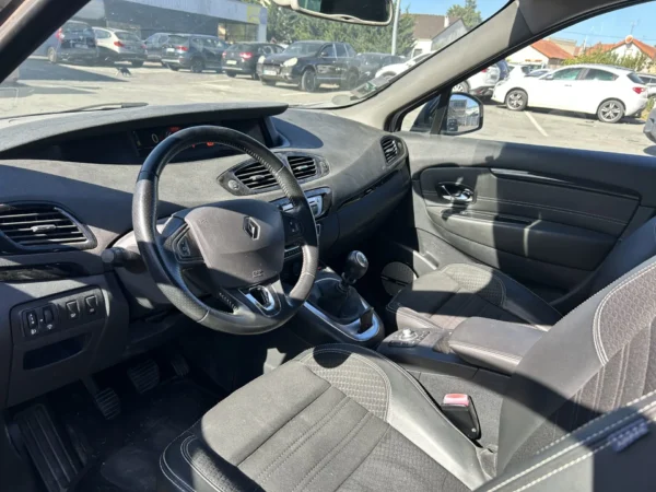 RENAULT GRAND SCENIC III Bose Edition 7 pl 2015