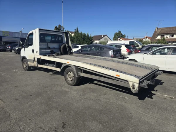 IVECO DAILY 3.0 EEV CHASSIS CABINE 2011
