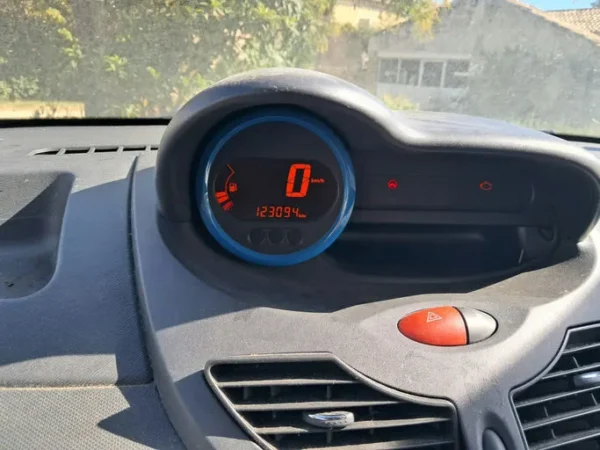 RENAULT TWINGO II Dynamique 2013