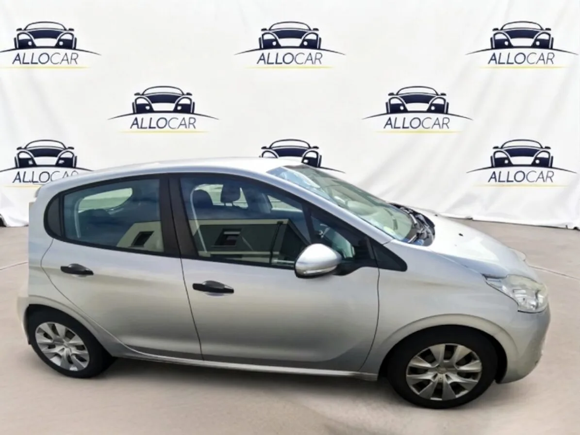 PEUGEOT 208 Access 2012 – Image 2