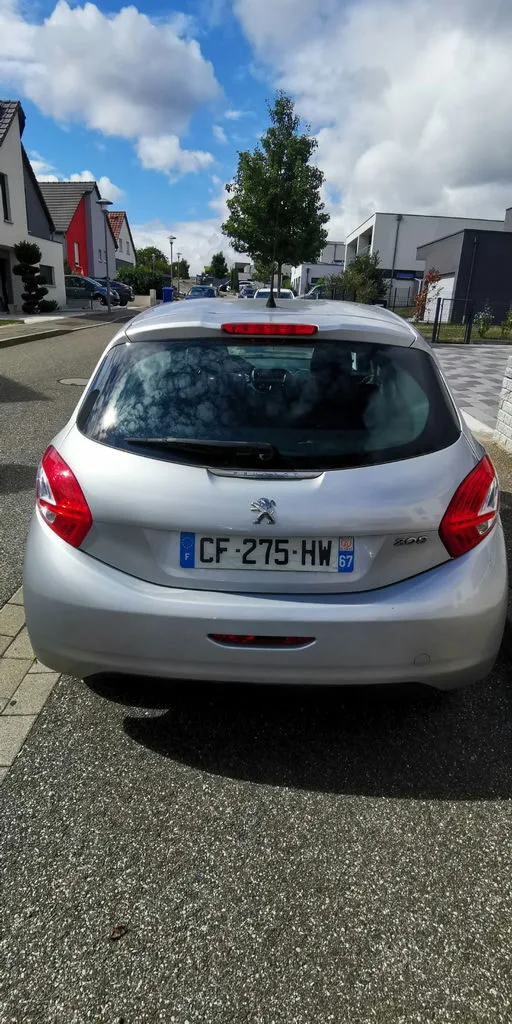 PEUGEOT 208 Access 2012 – Image 6