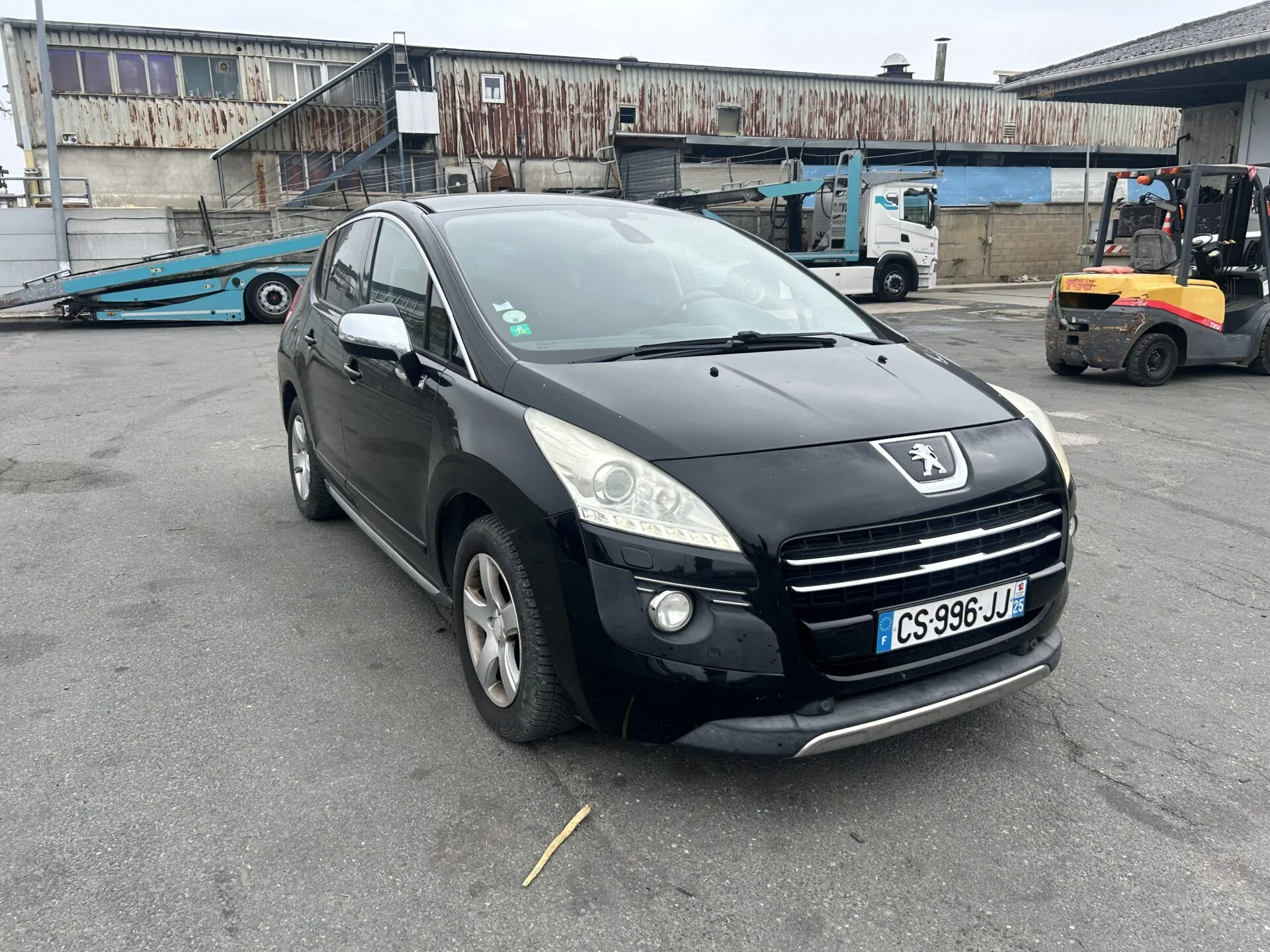 PEUGEOT 3008 HYBRID4 2013