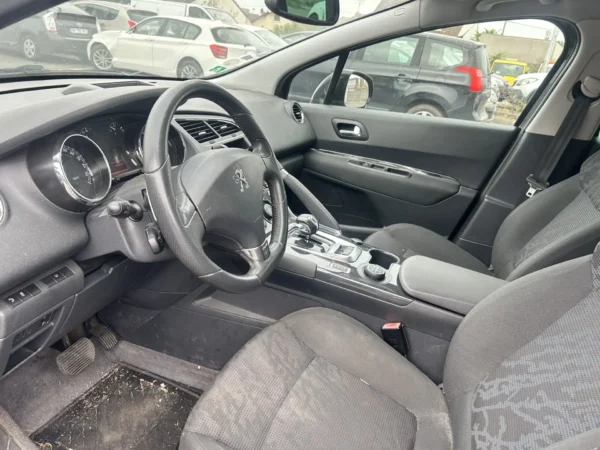PEUGEOT 3008 HYBRID4 2013
