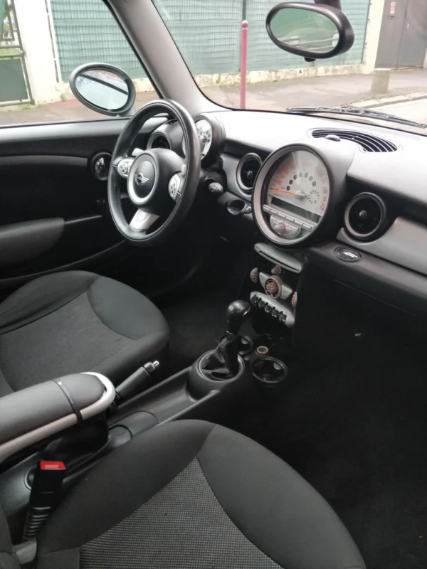 MINI MINI R56 One A 2008