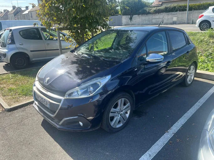PEUGEOT 208 Style 2016 – Image 6