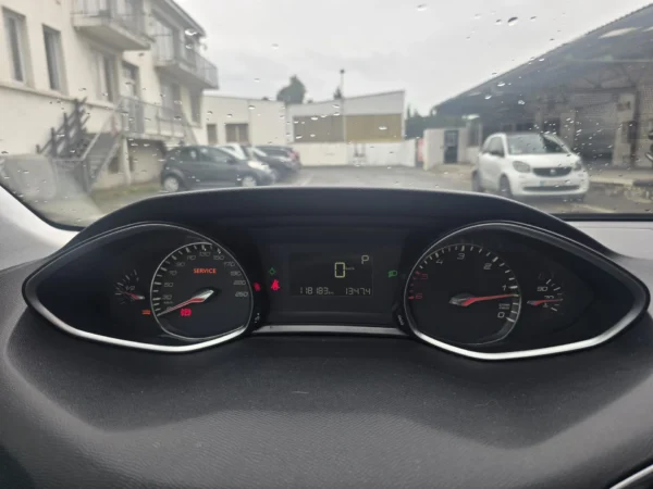 PEUGEOT 308 Allure 2015