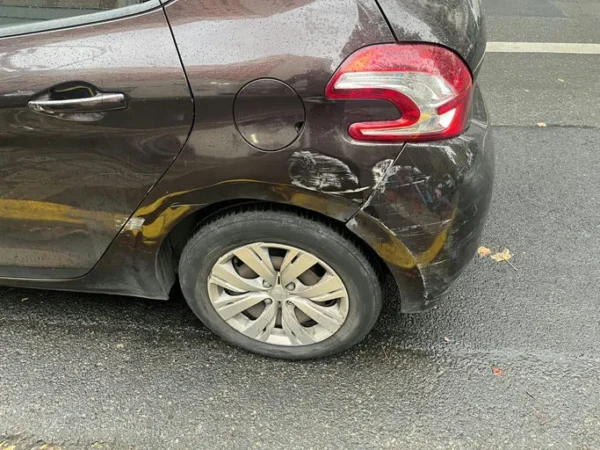 PEUGEOT 208 Access 2012