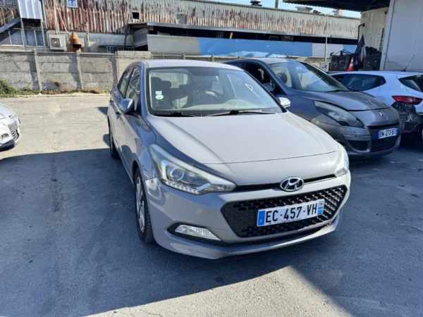 HYUNDAI i20 Intuitive 2016