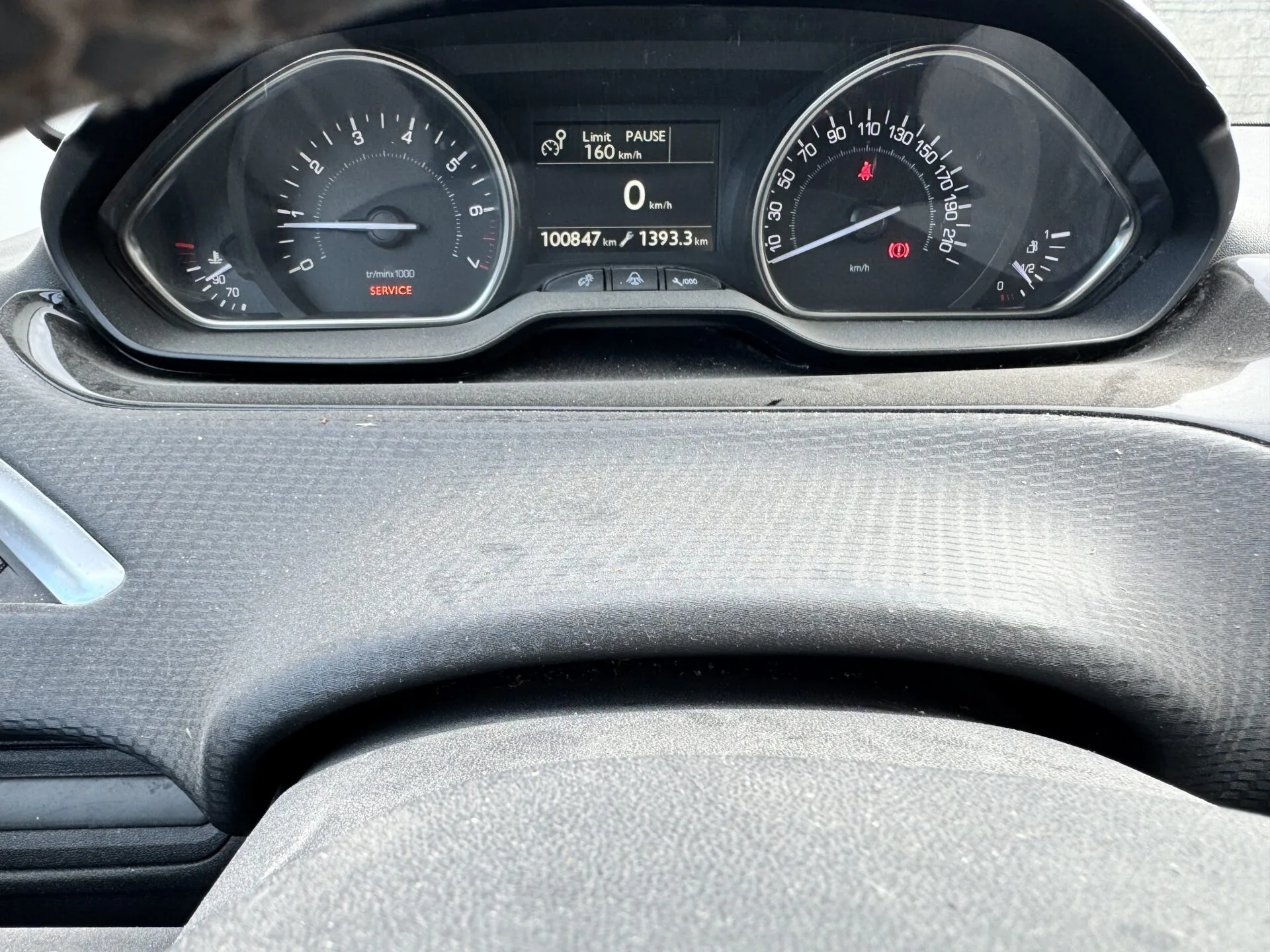 PEUGEOT 2008 Urban Cross 2016 – Image 5