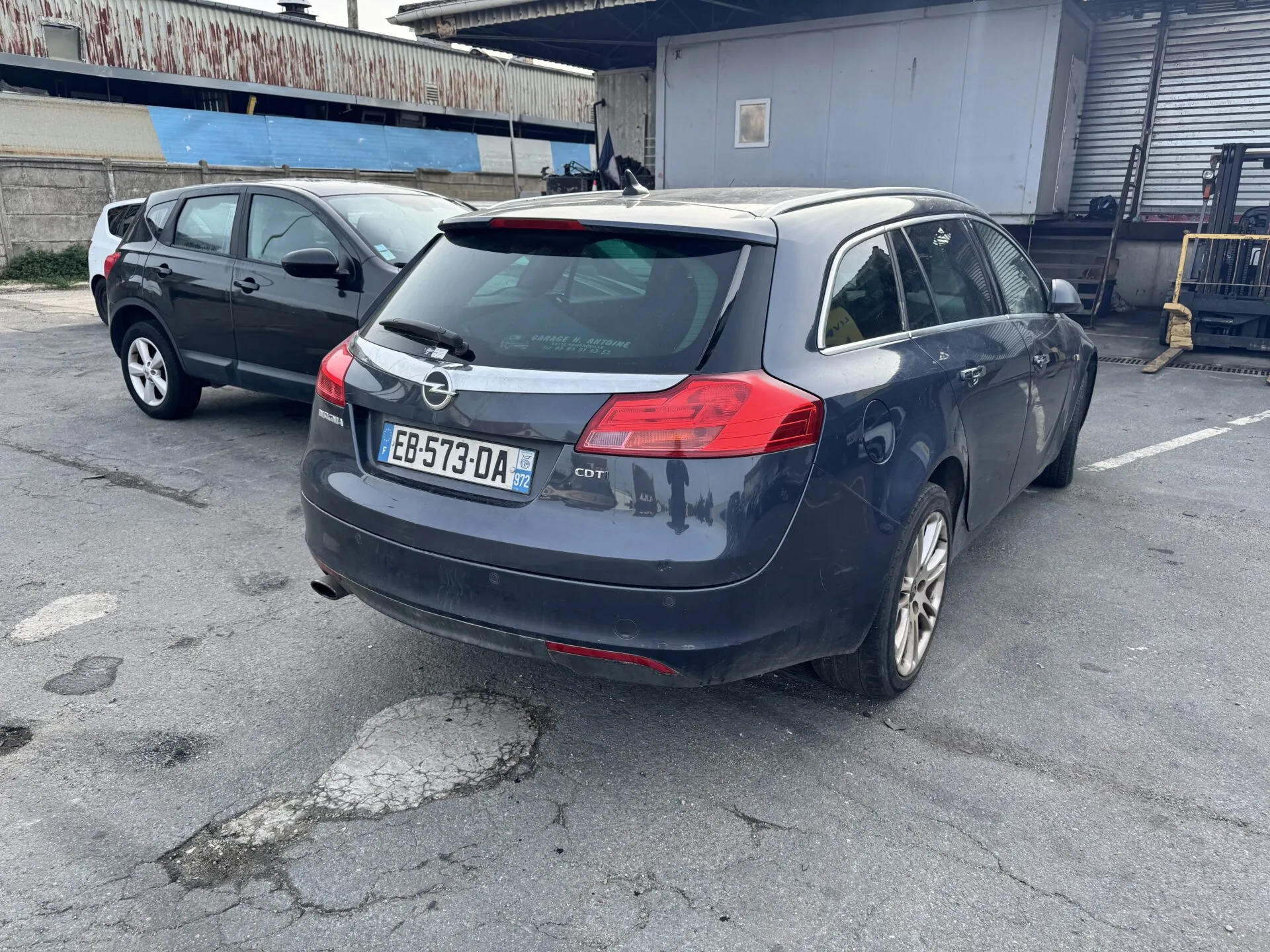 OPEL INSIGNIA SPORTS TOURER Cosmo Pack 2009 – Image 3
