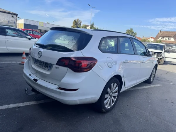 OPEL ASTRA Enjoy 2011
