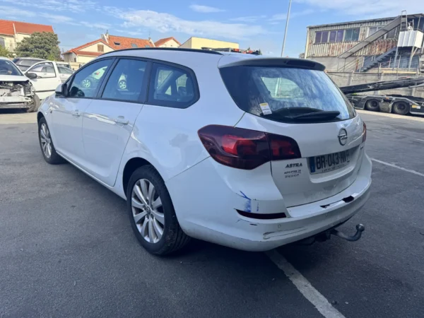 OPEL ASTRA Enjoy 2011