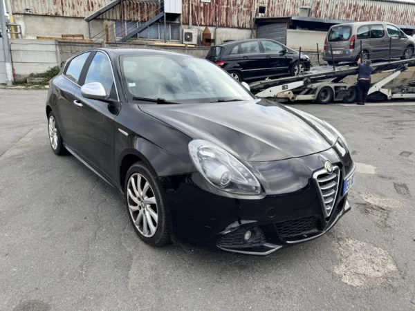 ALFA ROMEO GIULIETTA Distinctive 2011