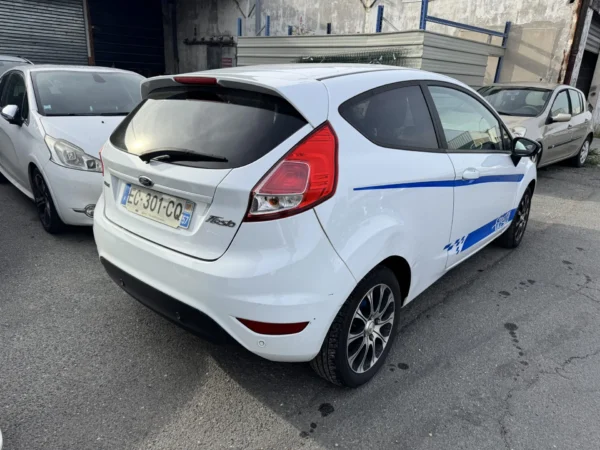 FORD FIESTA White 2016