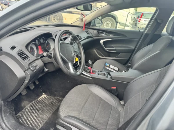 OPEL INSIGNIA Cosmo 2012