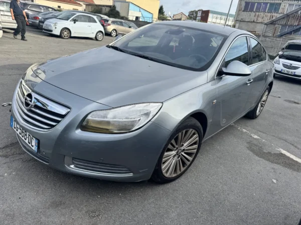 OPEL INSIGNIA Cosmo 2012